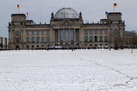 Platz der Republik and Reichstag building Berlin with snow 2021-02-06 07