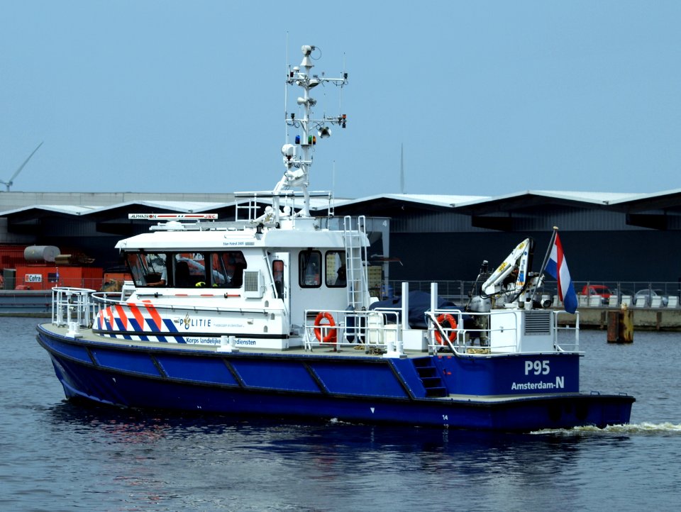 Police patrol boat P95 pic2