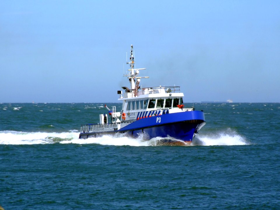 Police boat P3 pic1