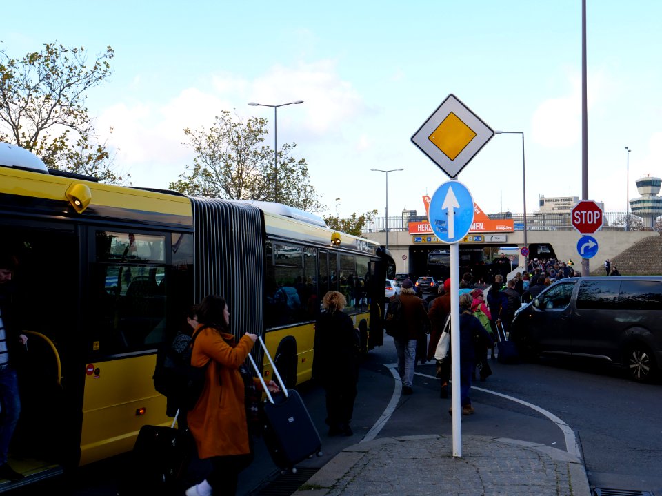 Police controlling at Tegel during AmBodenBleiben protest Berlin 2019 12