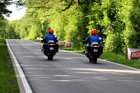 Police au Circuit de Wallonie 2019 à Nalinnes Belgique 35