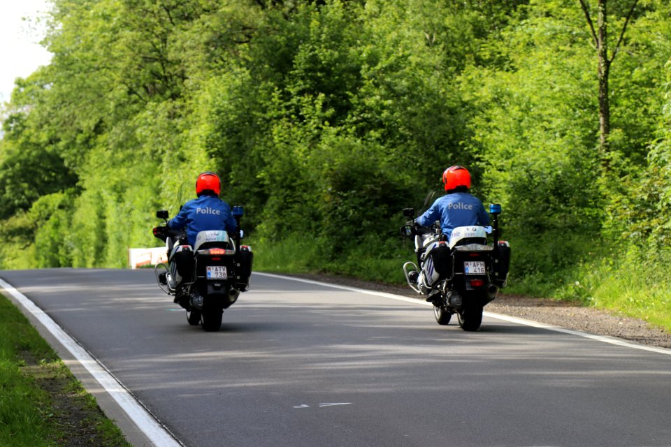 Police au Circuit de Wallonie 2019 à Nalinnes Belgique 14