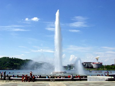Point Fountain, Pittsburgh, 2015-05-10, 02