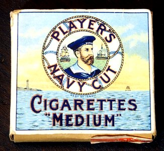Players Navy Cut cigarettes Medium
