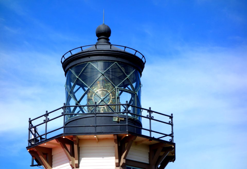 Point Cabrillo Light with lens - California - DSC01979