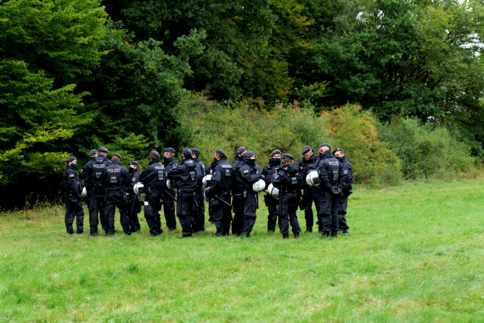 Police at Maulbach forest 2020-10-05 29