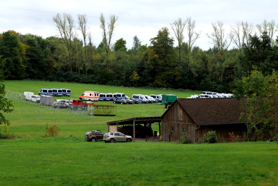 Police at Maulbach forest 2020-10-05 15