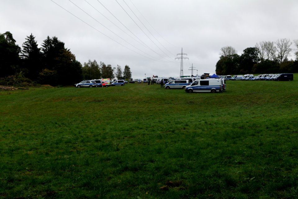 Police at Maulbach forest 2020-10-06 06