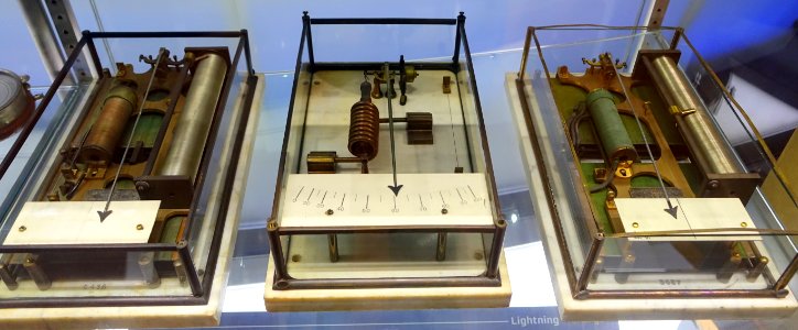 Plunger-type Voltmeters, Westinghouse Electric Co., 1890 - Museum of Science and Industry (Chicago) - DSC06571