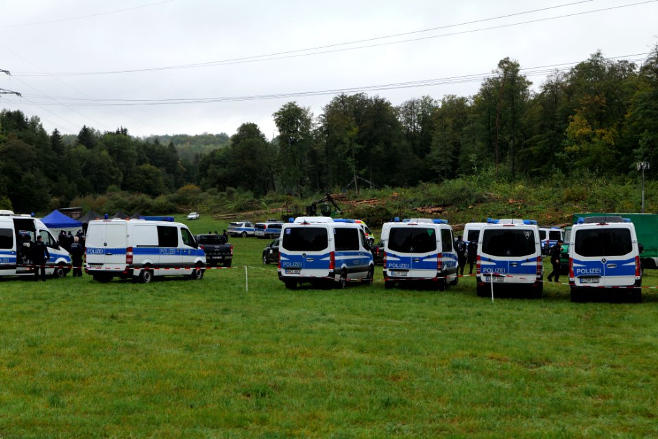Police at Maulbach forest 2020-10-06 11