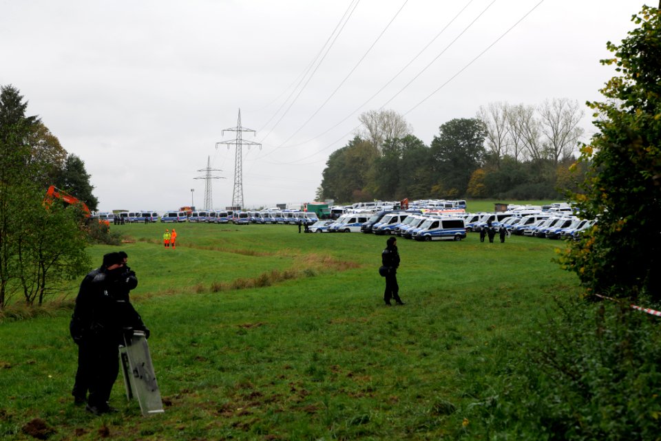 Police at Maulbach forest 2020-10-05 44