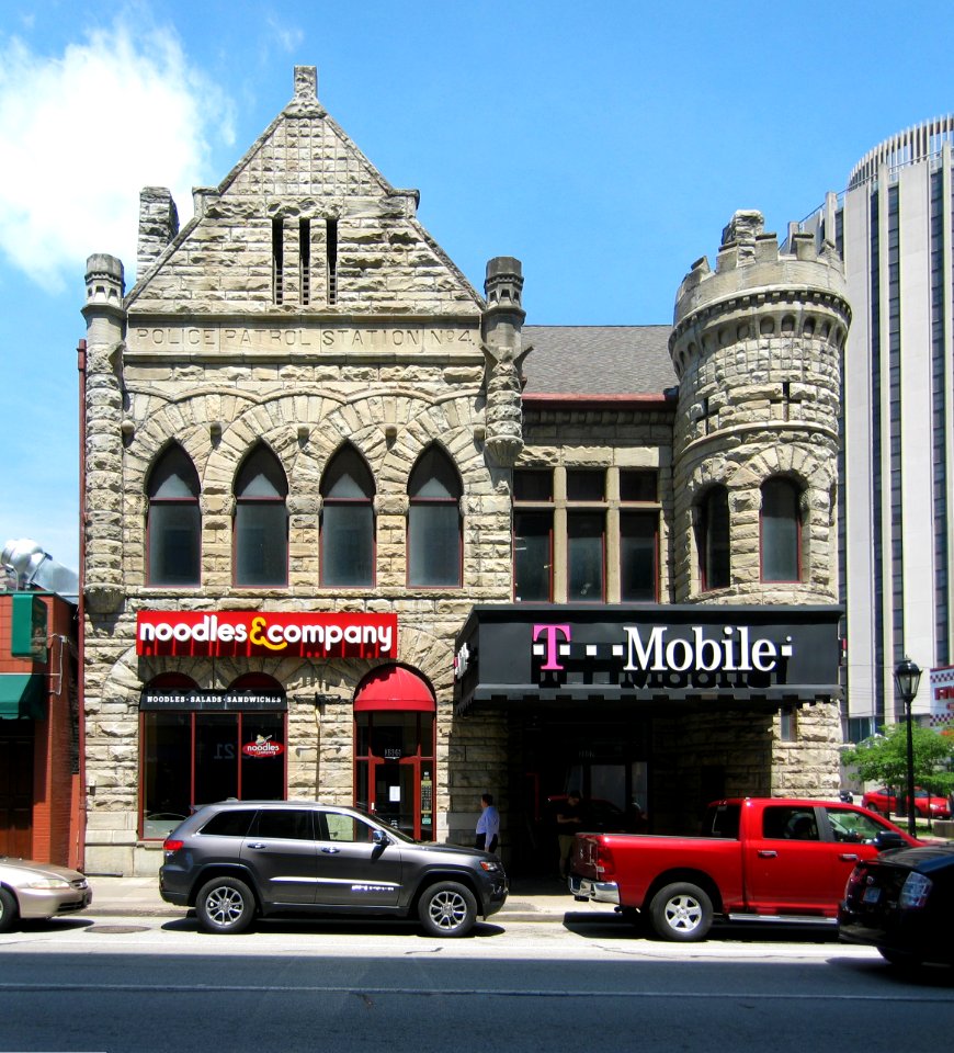 Police Patrol Station No. 4, Oakland (Pittsburgh), 2015-06-22, 01
