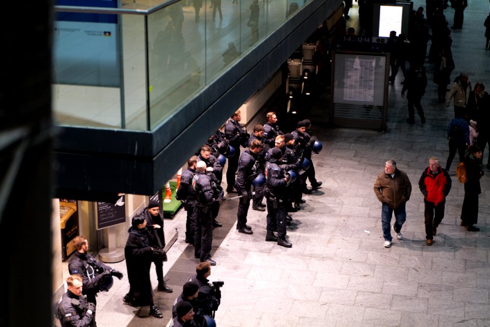Police at Dresden protest 2020-02-15 50