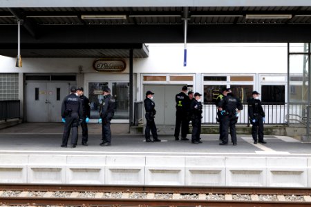 Police at Kehl trainstation 2020-03-16 01