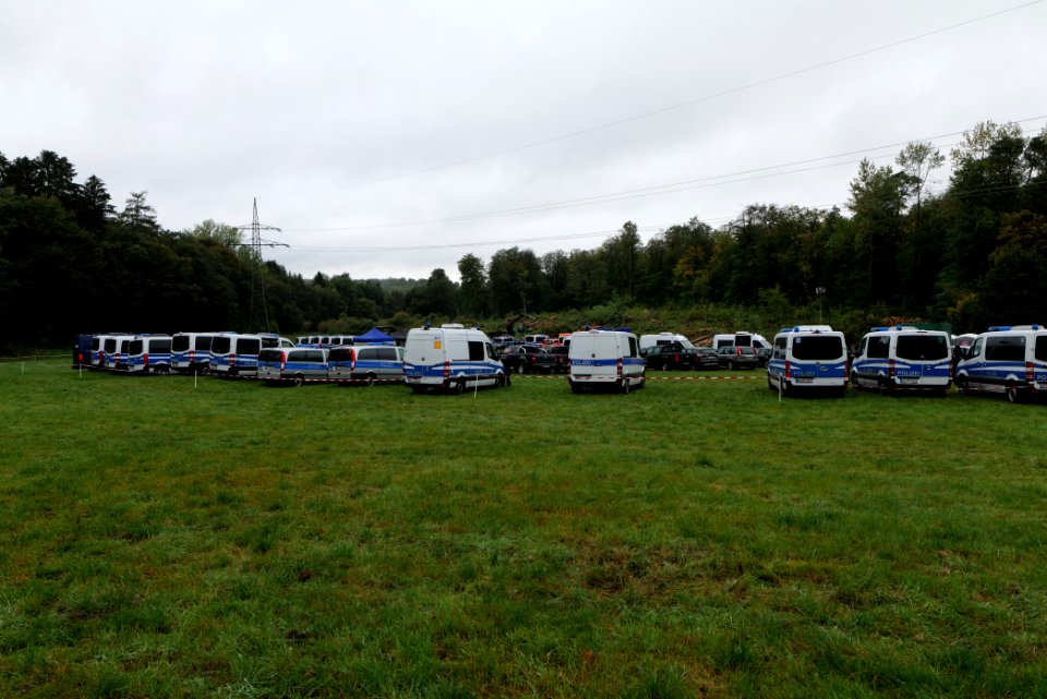 Police at Maulbach forest 2020-10-06 09