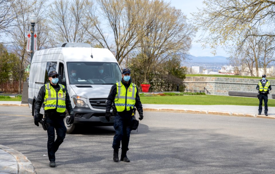Police du Québec,Manifestation anti-vaccins au Québec 005