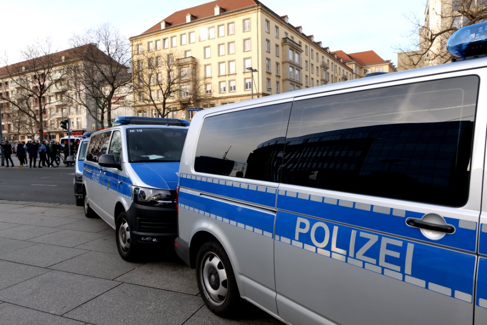 Police at Dresden protest 2020-02-15 31