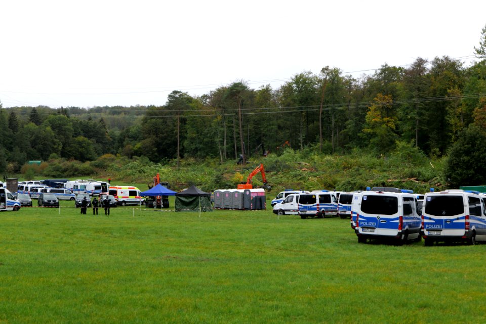 Police at Maulbach forest 2020-10-05 52