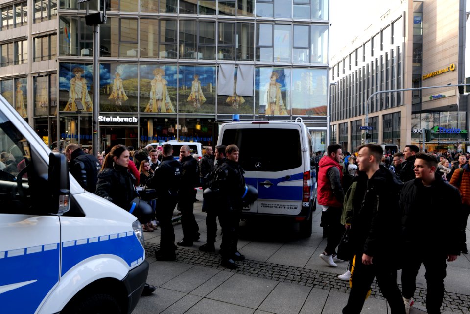 Police at Dresden protest 2020-02-15 34