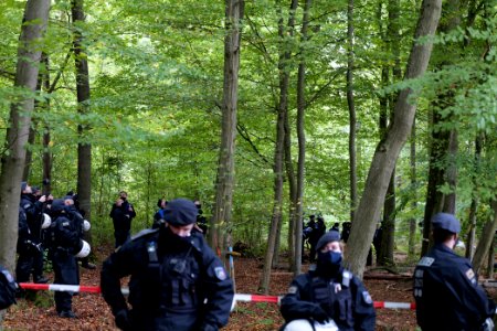 Police at Maulbach forest 2020-10-05 35