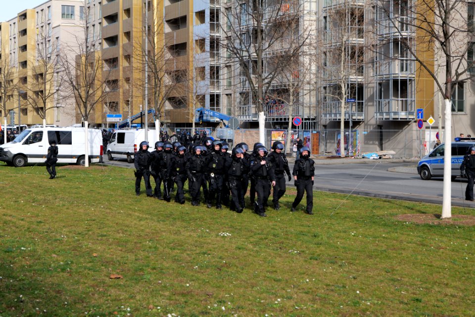 Police at Dresden protest 2020-02-15 04