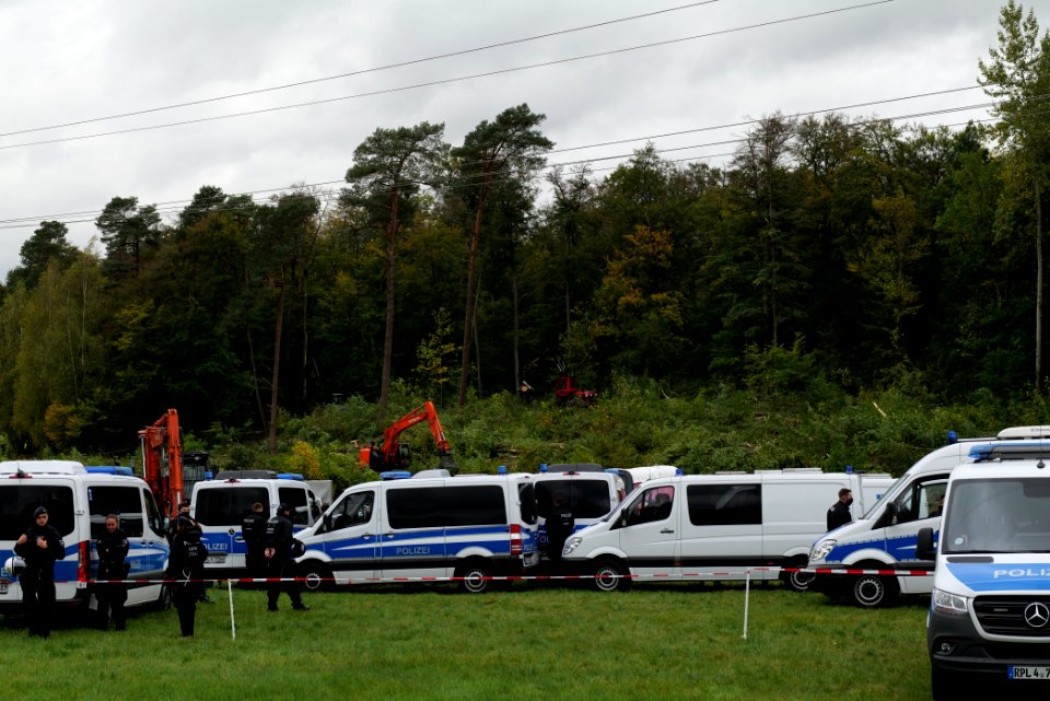 Police at Maulbach forest 2020-10-05 20