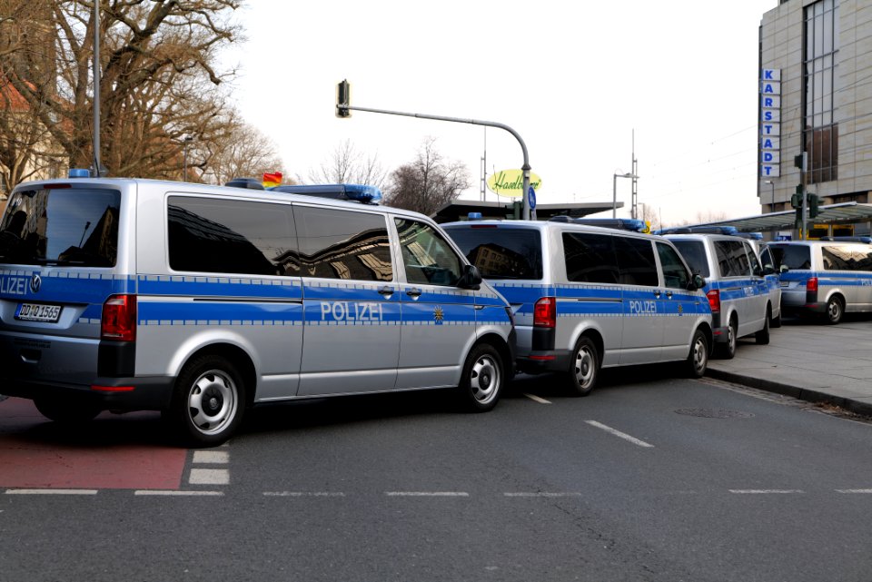 Police at Dresden protest 2020-02-15 32