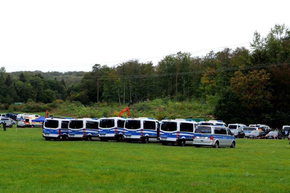 Police at Maulbach forest 2020-10-05 55