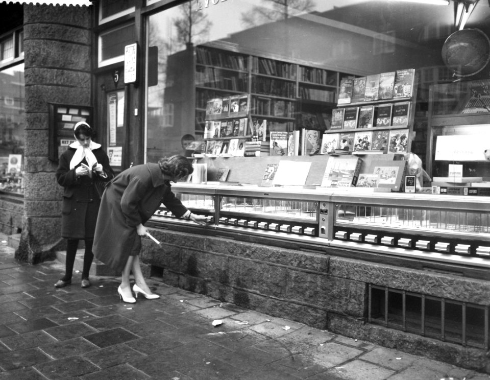 Pocketboekautomaat in de Cornelis Krusemanstraat te Amsterdam, Bestanddeelnr 911-0180