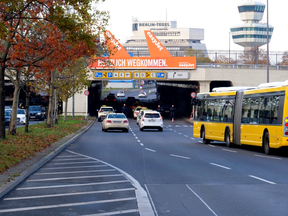 Police controlling at Tegel during AmBodenBleiben protest Berlin 2019 13