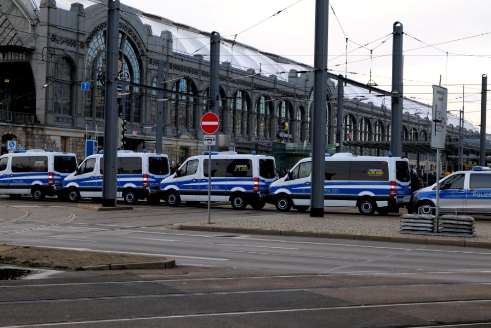 Police at Dresden protest 2020-02-15 39