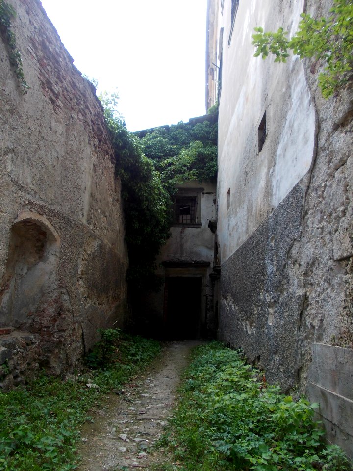 Podčetrtek Castle 04