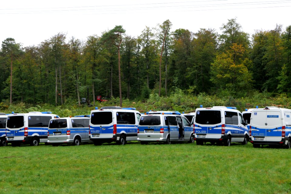 Police at Maulbach forest 2020-10-05 48