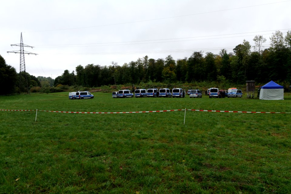 Police at Maulbach forest 2020-10-06 07