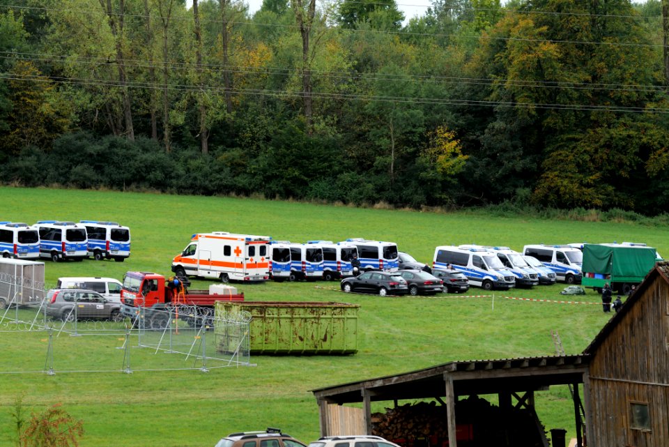 Police at Maulbach forest 2020-10-05 14