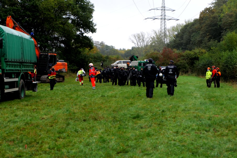 Police at Maulbach forest 2020-10-05 67
