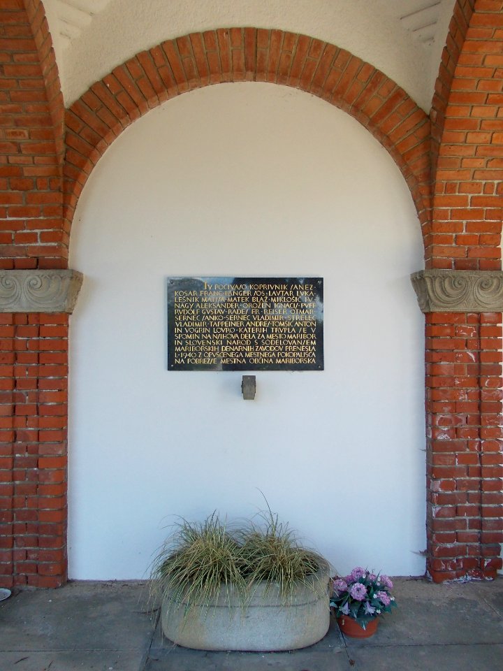 Pobrežje cemetery 20