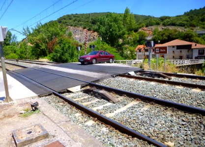 Pobes - Apeadero de Adif 1