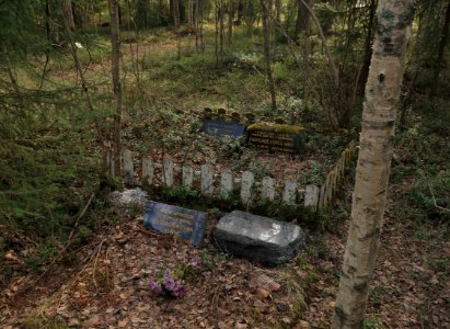 Pet Cemetery Hiironen Oulu 20160507 01