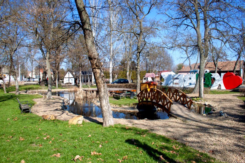 Petőfi square, Kübekháza