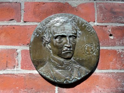 Poe Condominium Medallion - Boston, MA - DSC08062