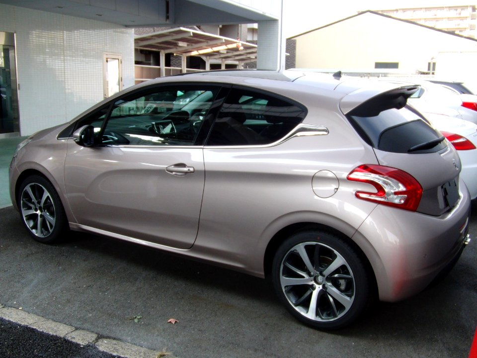 Peugeot 208 3door 1
