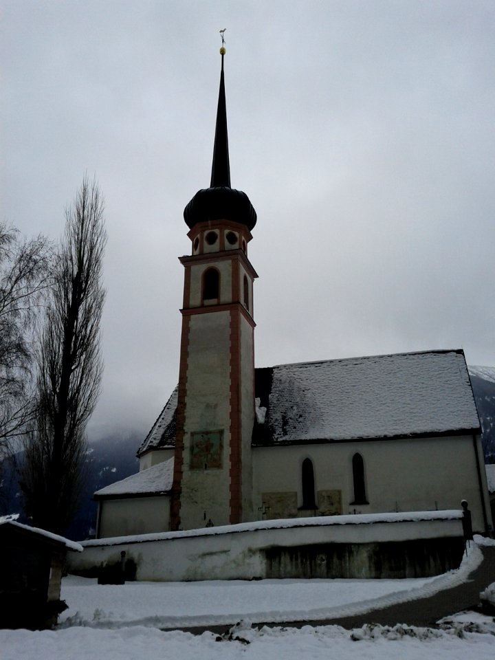 Pettnau-Kath-Pfarrkirche-HlGeorg
