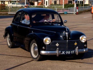Peugeot 203 C (1957) licence JK-98-YF pic2