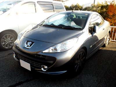 Peugeot 207 Coupe Cabriolet front