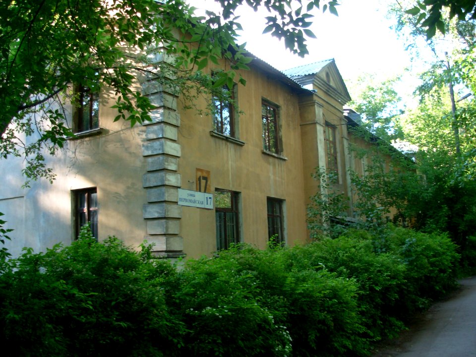 Pervomaiskaya2011