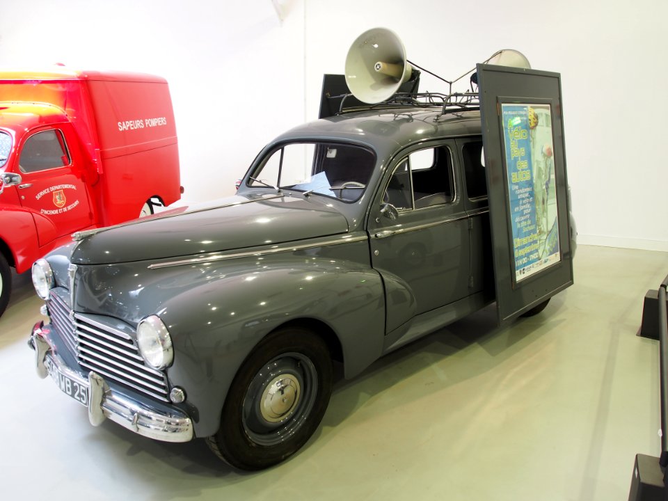 Peugeot 203 C5 Limousine Commercial photo 4