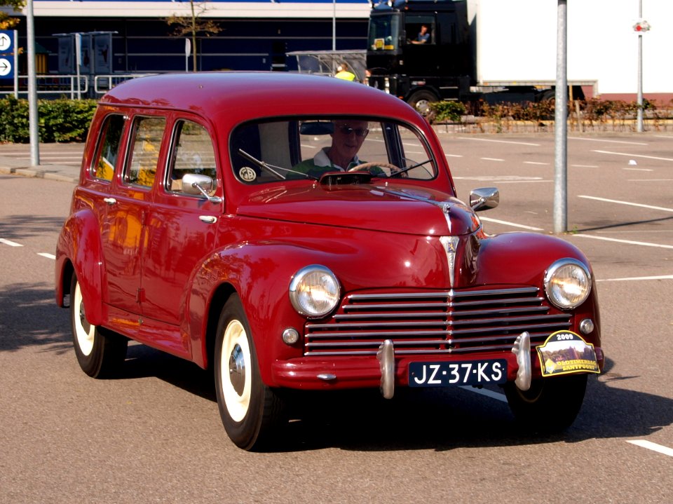 Peugeot 203 U6A JZ-37-KS pic1