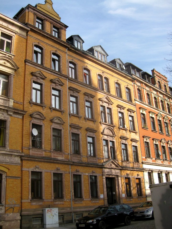 Pestalozzistraße 1a