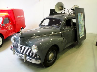 Peugeot 203 C5 Limousine Commercial photo 3